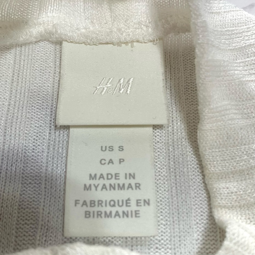H&M Women’s White High Neck Short Sleeves Ribbed Sweater Size Small - Picture 4 of 10